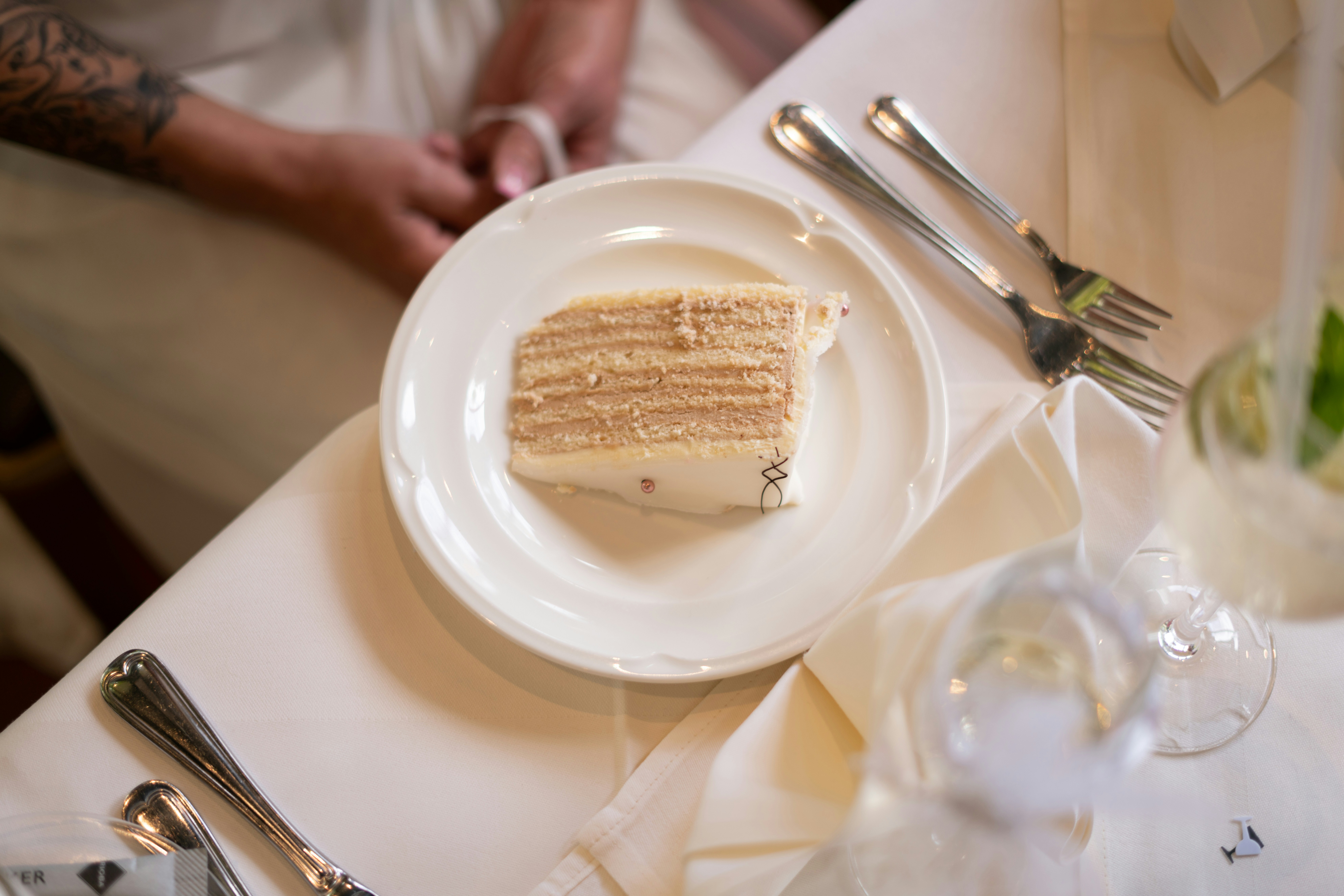 ein Teller mit Essen