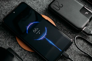 a black computer mouse