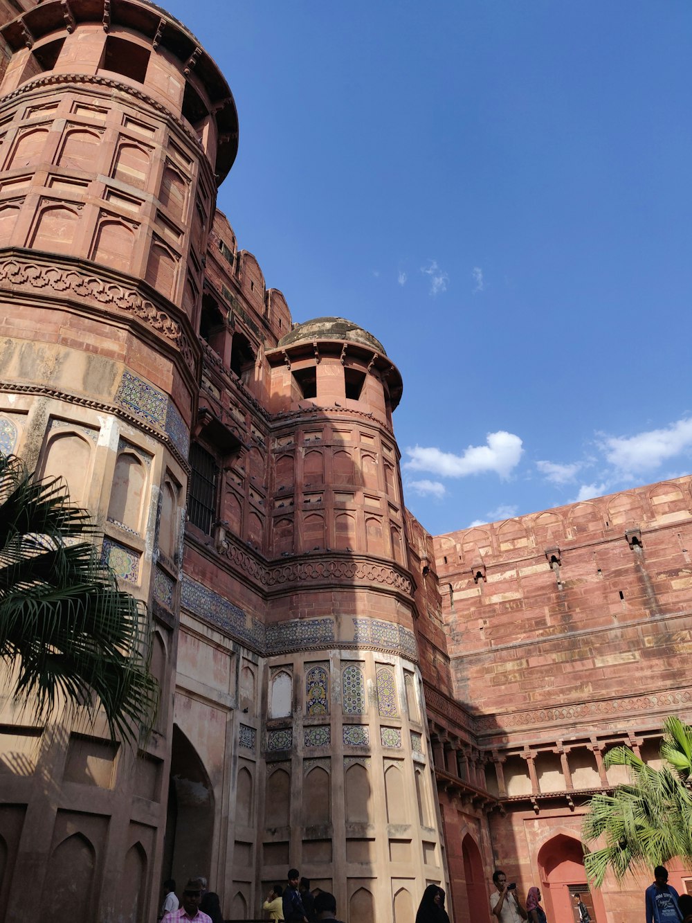 a large building with Agra Fort