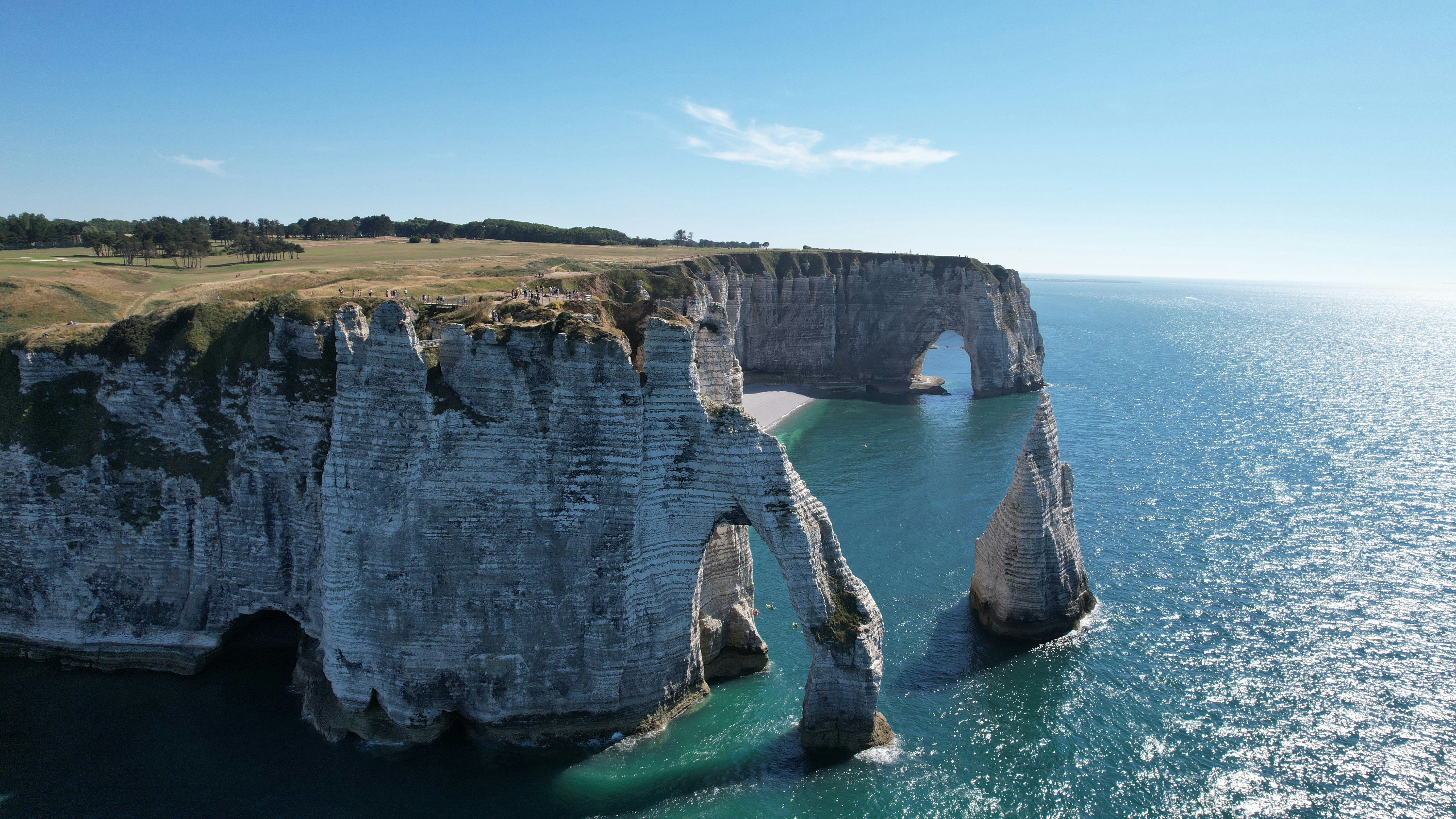 Photo by mortezakhalili