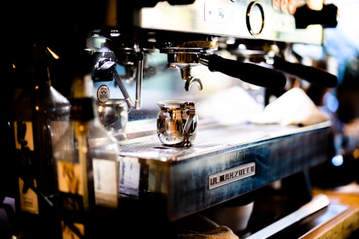 a machine with a circular object on top