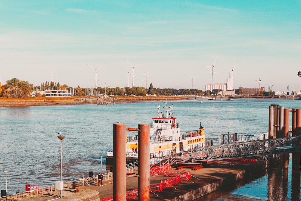 a boat docked at a pier