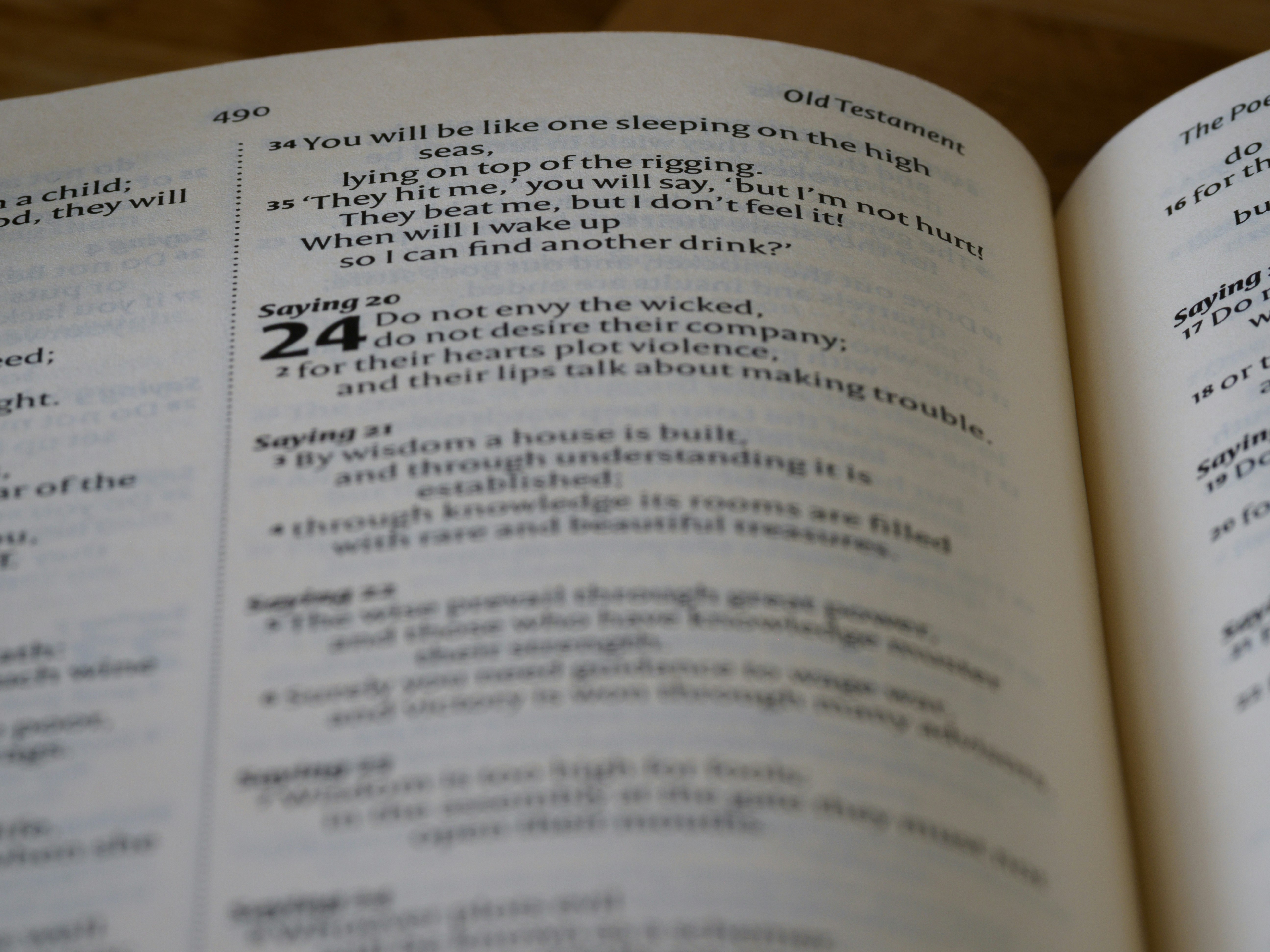 photo-1665668695408-391b438ccec4?ixid=M3