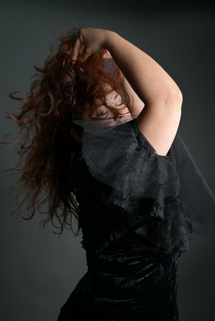 Elegant Black Waves