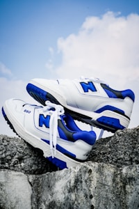 Sepatu Santai Putih