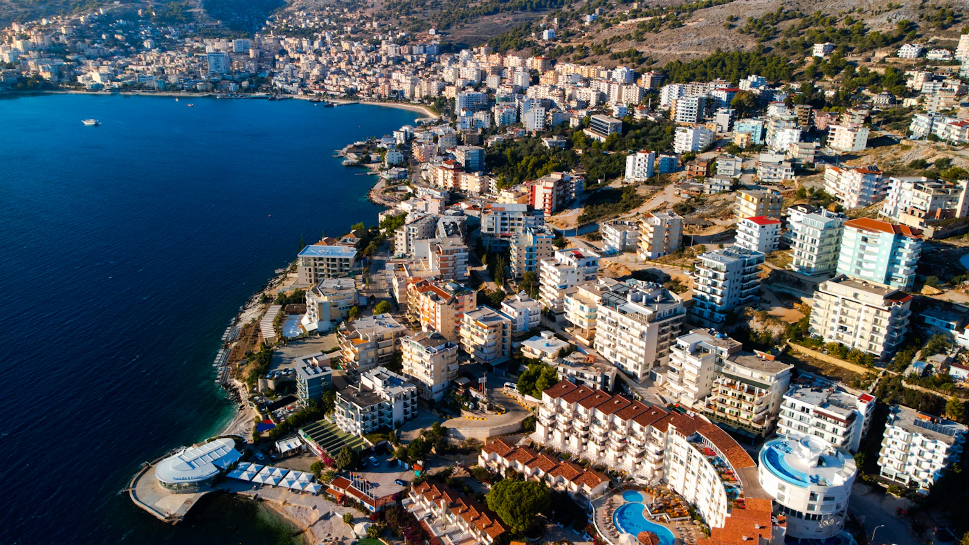 Άγιοι Σαράντα — Sarandë bay