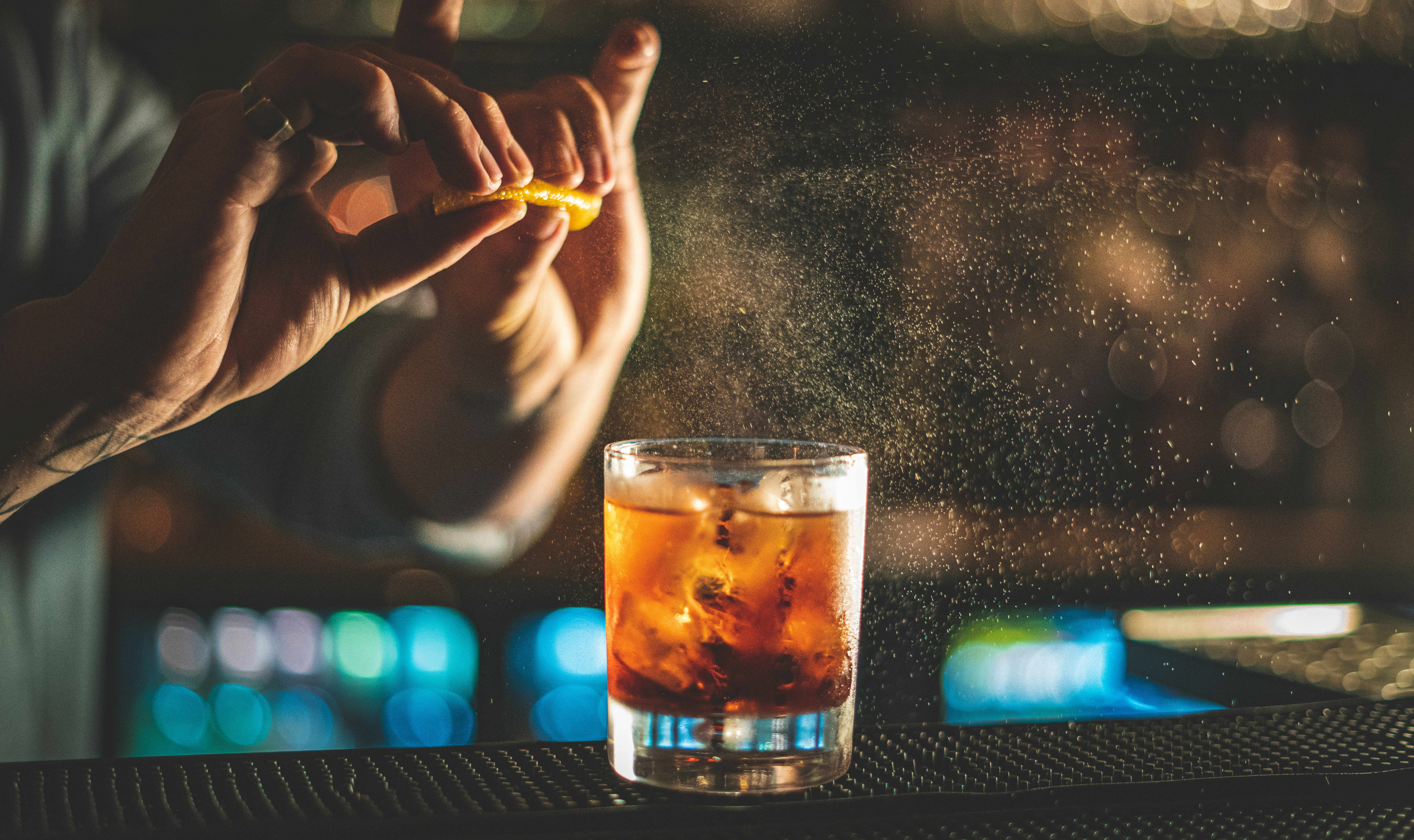 Viski Kokteyllerinde Ustalaşın: Uzmanlardan En Etkili İpuçları