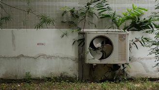 Une pompe à chaleur en mauvaise état à janzé à coté de Rennes à cause du temps