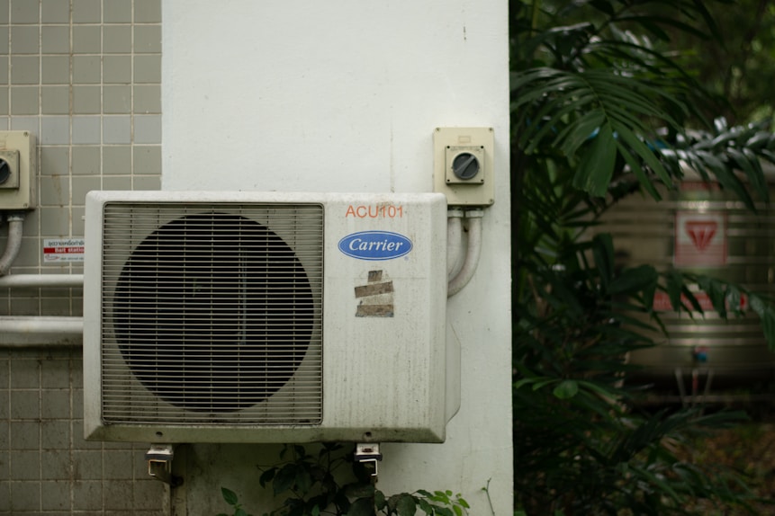 a white box with a vent
