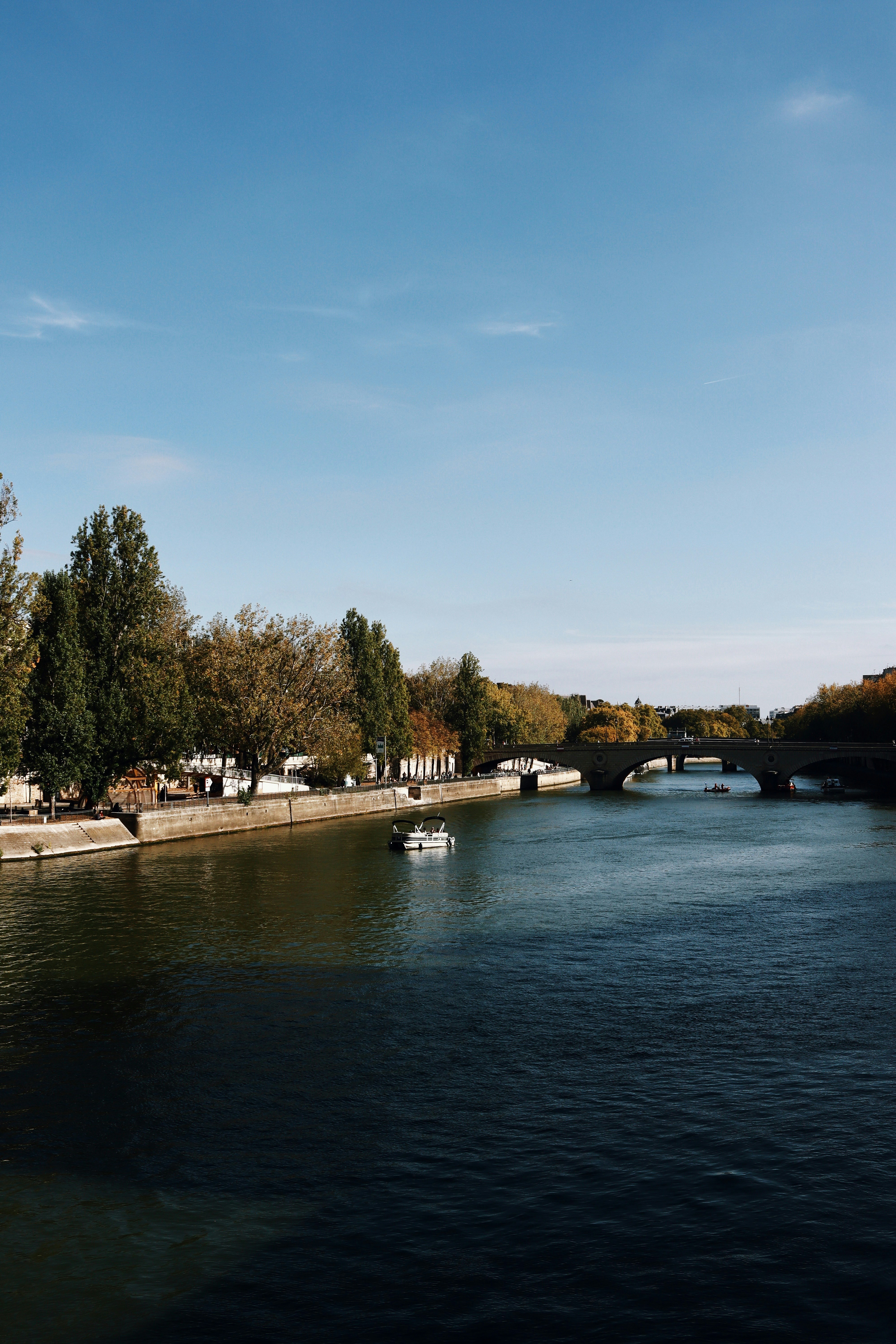 Photo by nathanareboucas