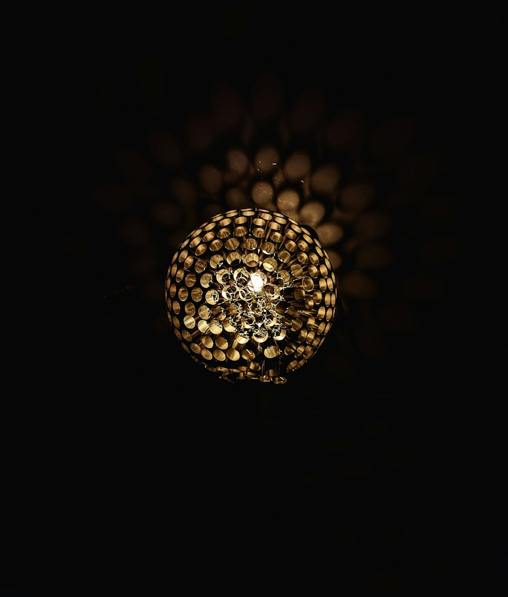 a light bulb with many bulbs