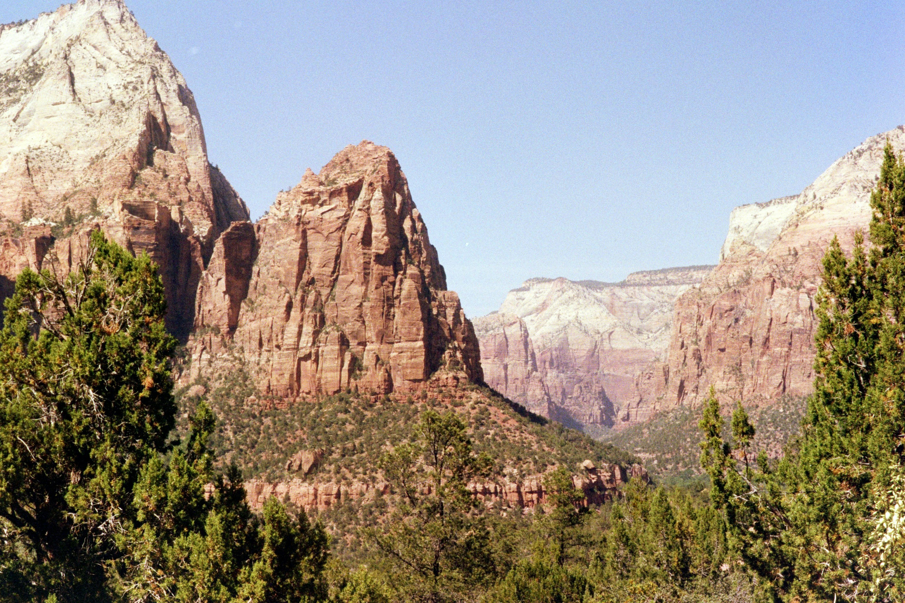 Photo by mashaershova