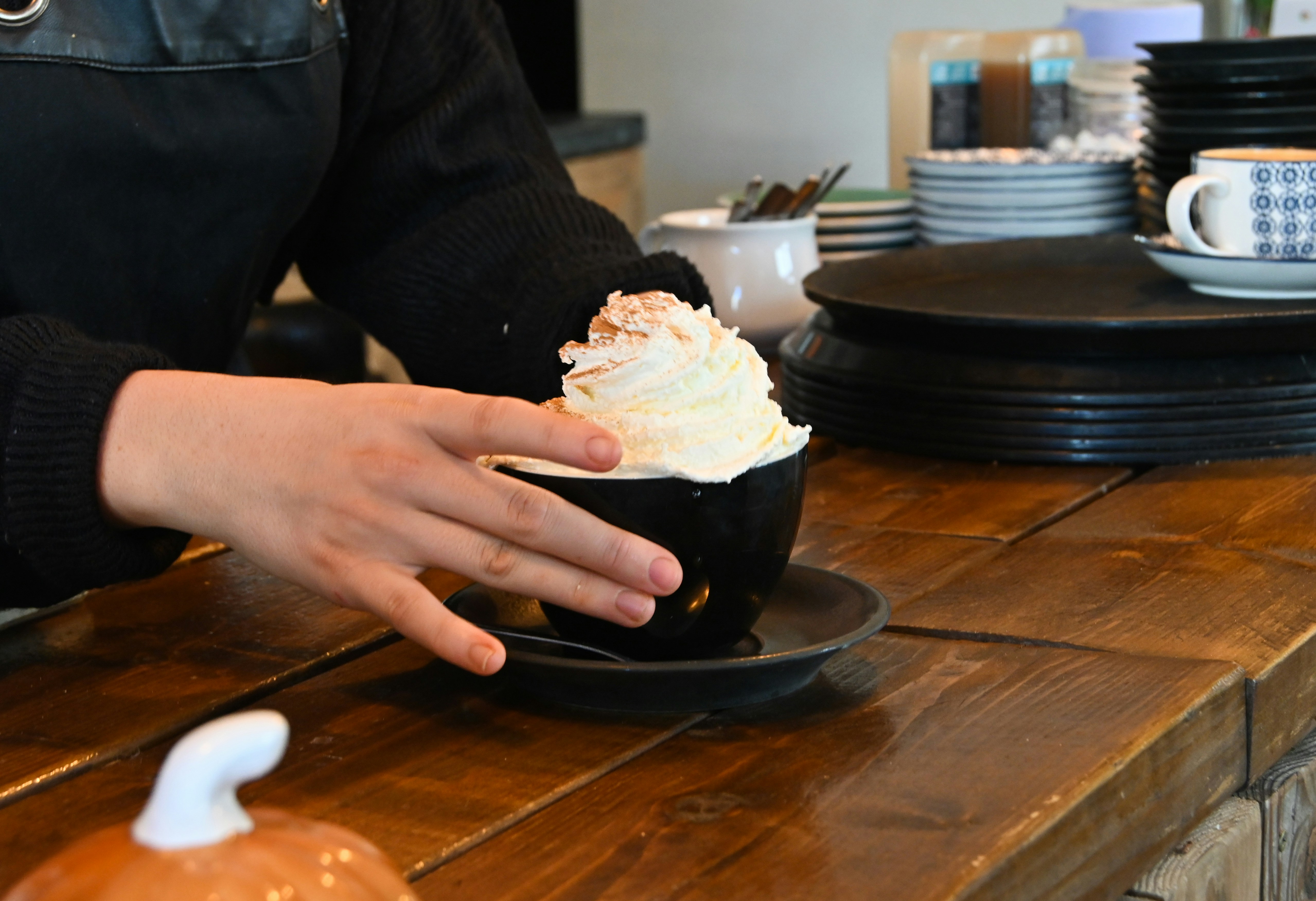 small business cafe, wallpaper, Bisnis Franchise Modal Dibawah 5 Juta: Untung Besar? 4