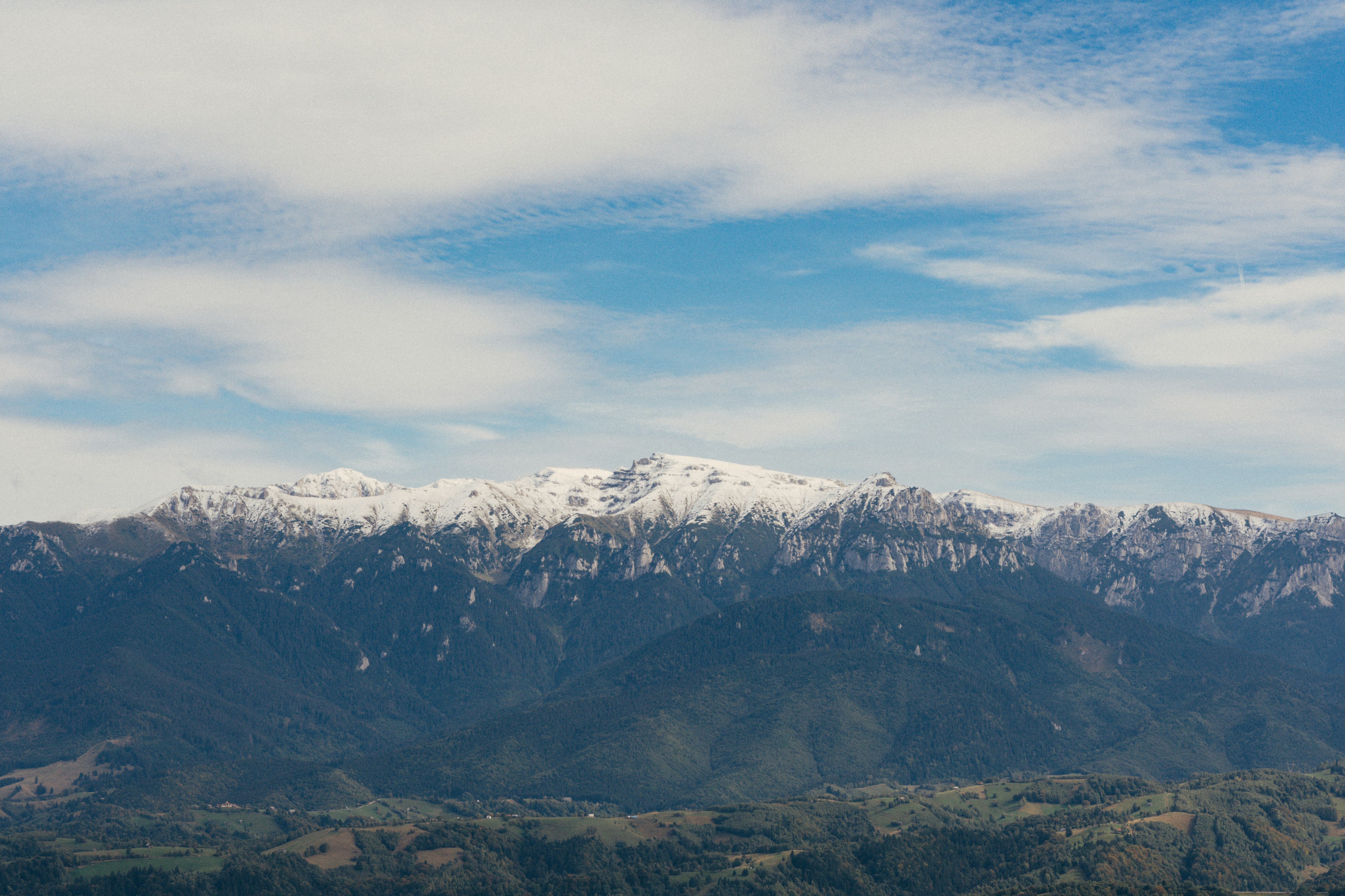 Photo by laurentzziu