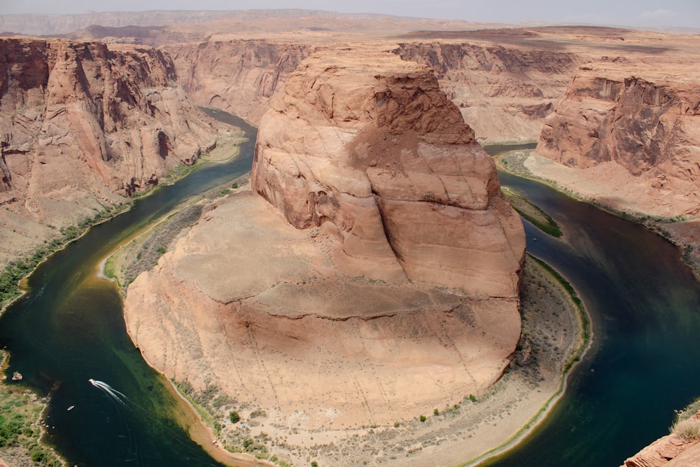 a river running through a canyon