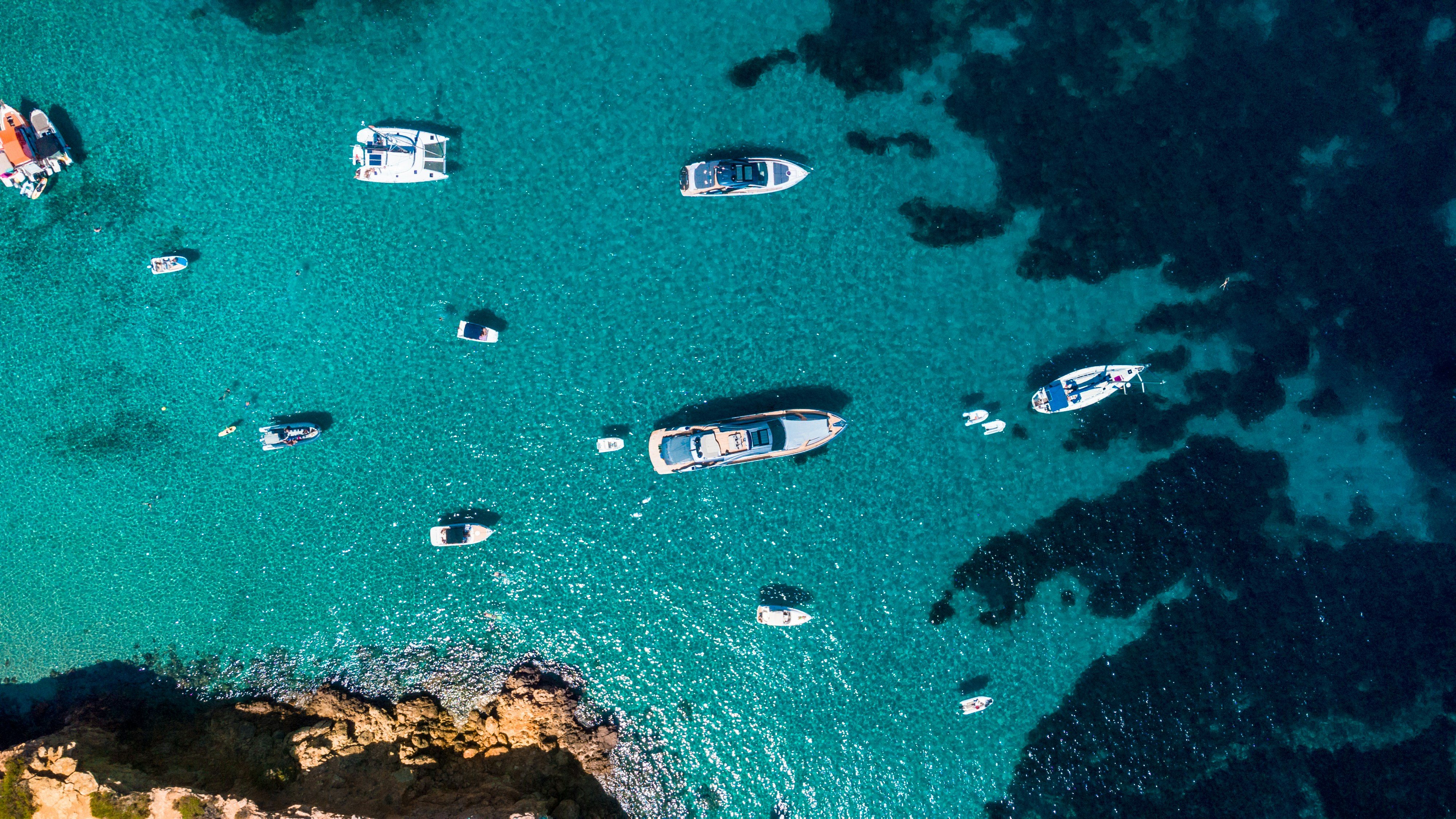 Susret studenata i profesionalaca iz yachting industrije kroz panel-raspravu i sajam poslova u yacht charteru