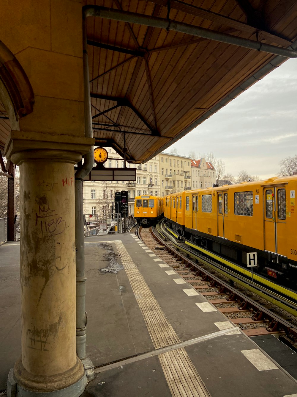 a train pulling into a train station