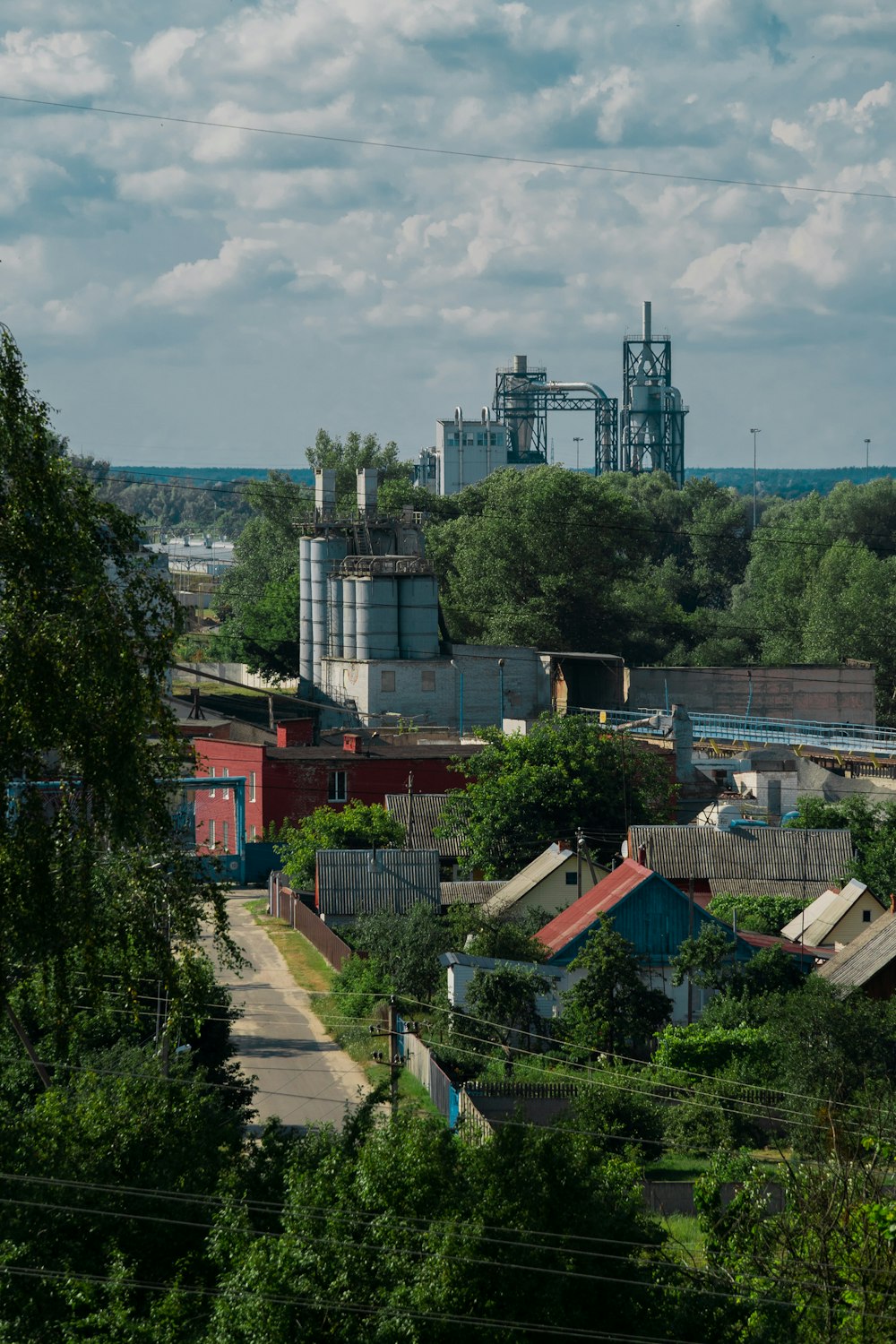 a group of buildings and trees