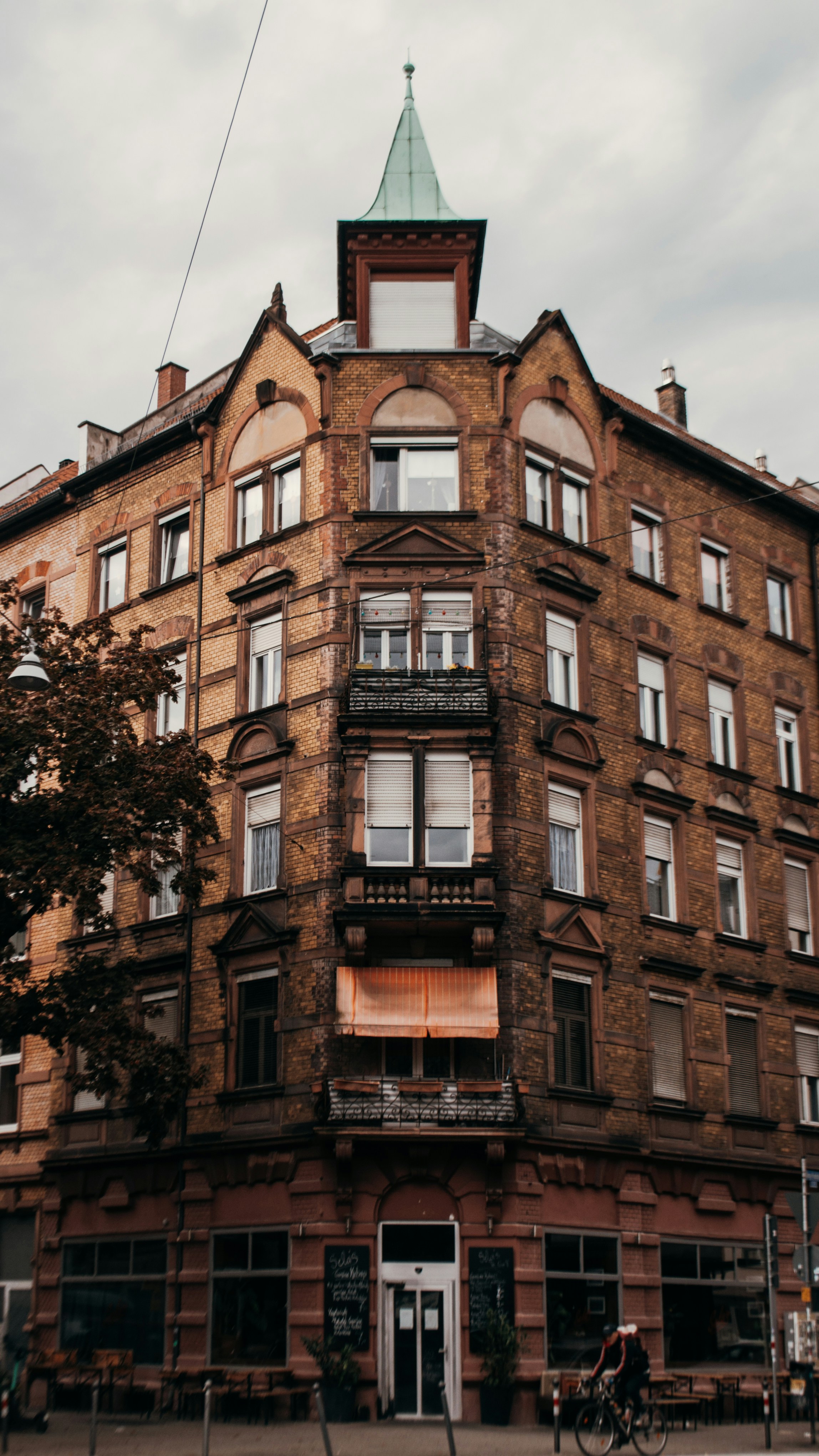 Photo by nelsonwongisme