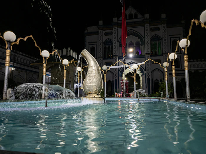 Luxury Hotels And Resorts