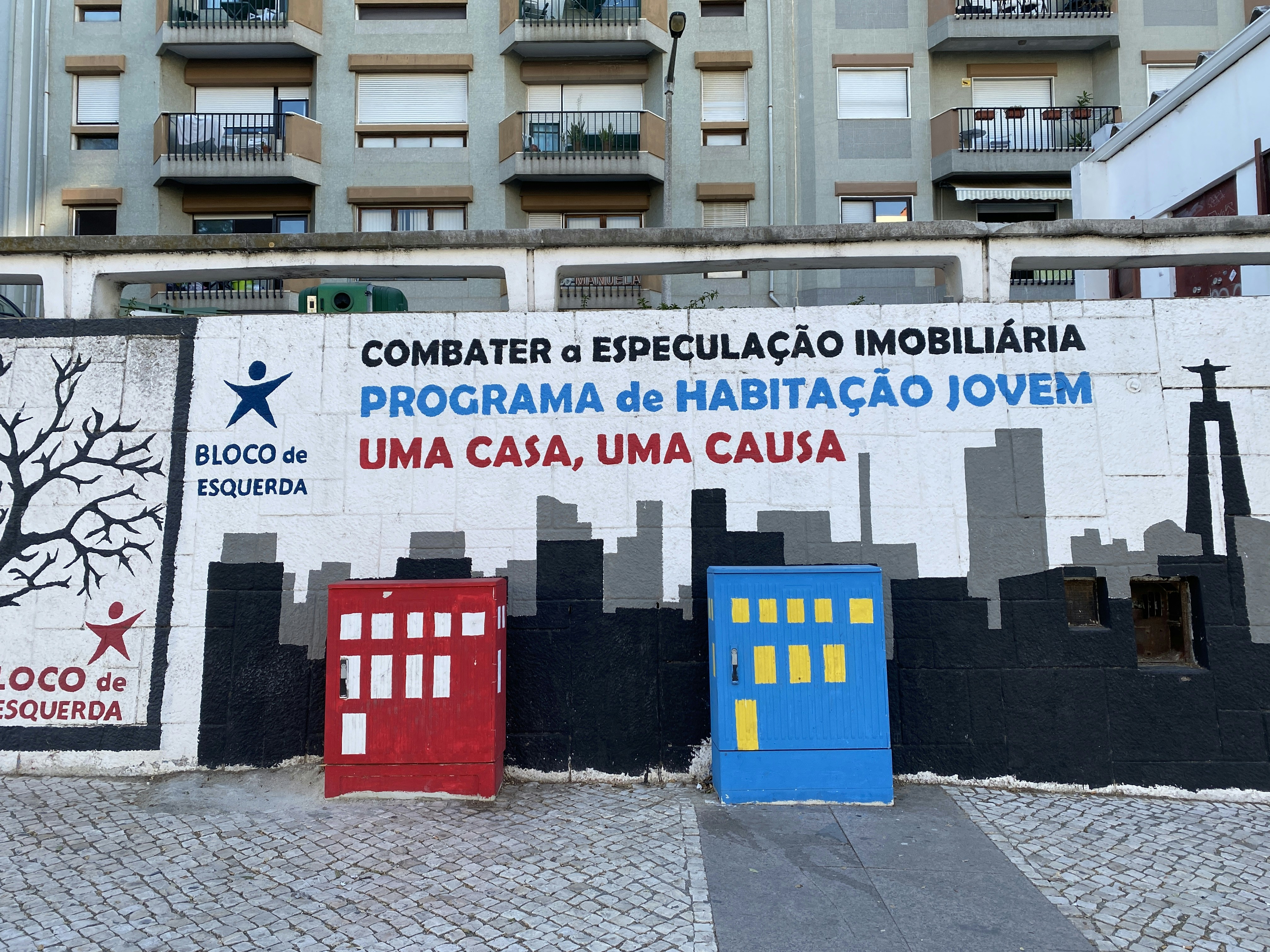 almada skyline