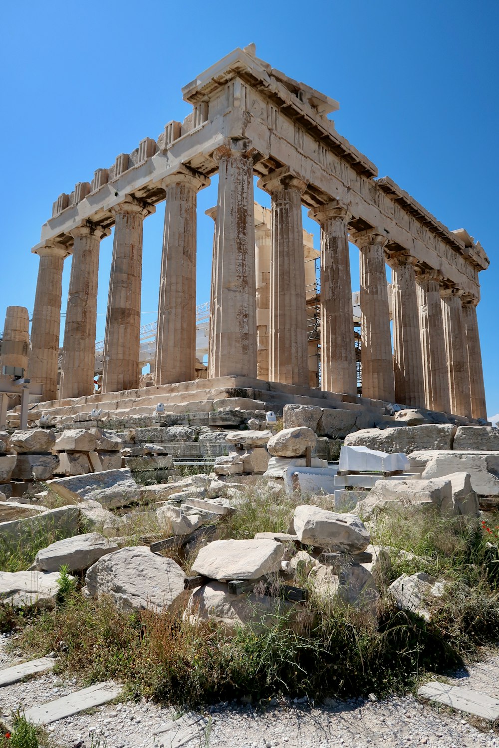 Parthenon with columns