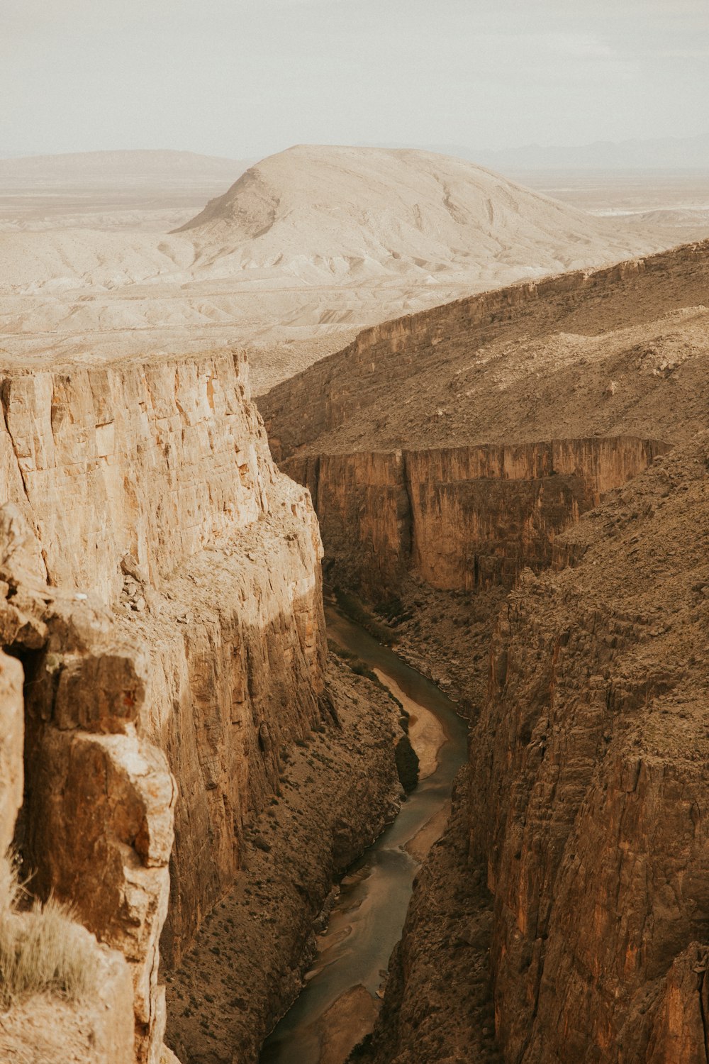 a river running through a canyon