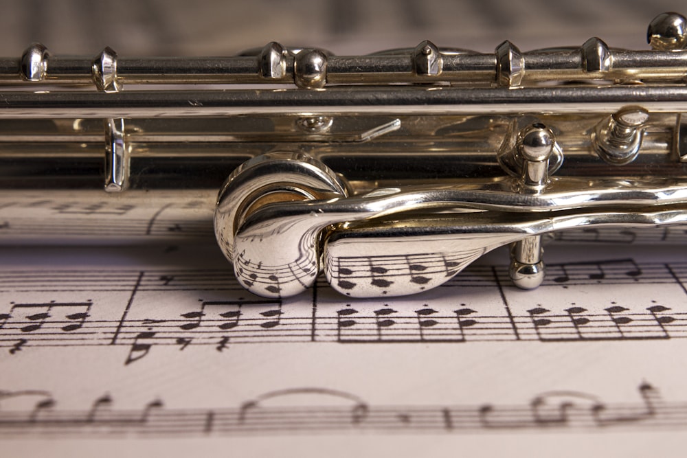um close-up de um instrumento musical