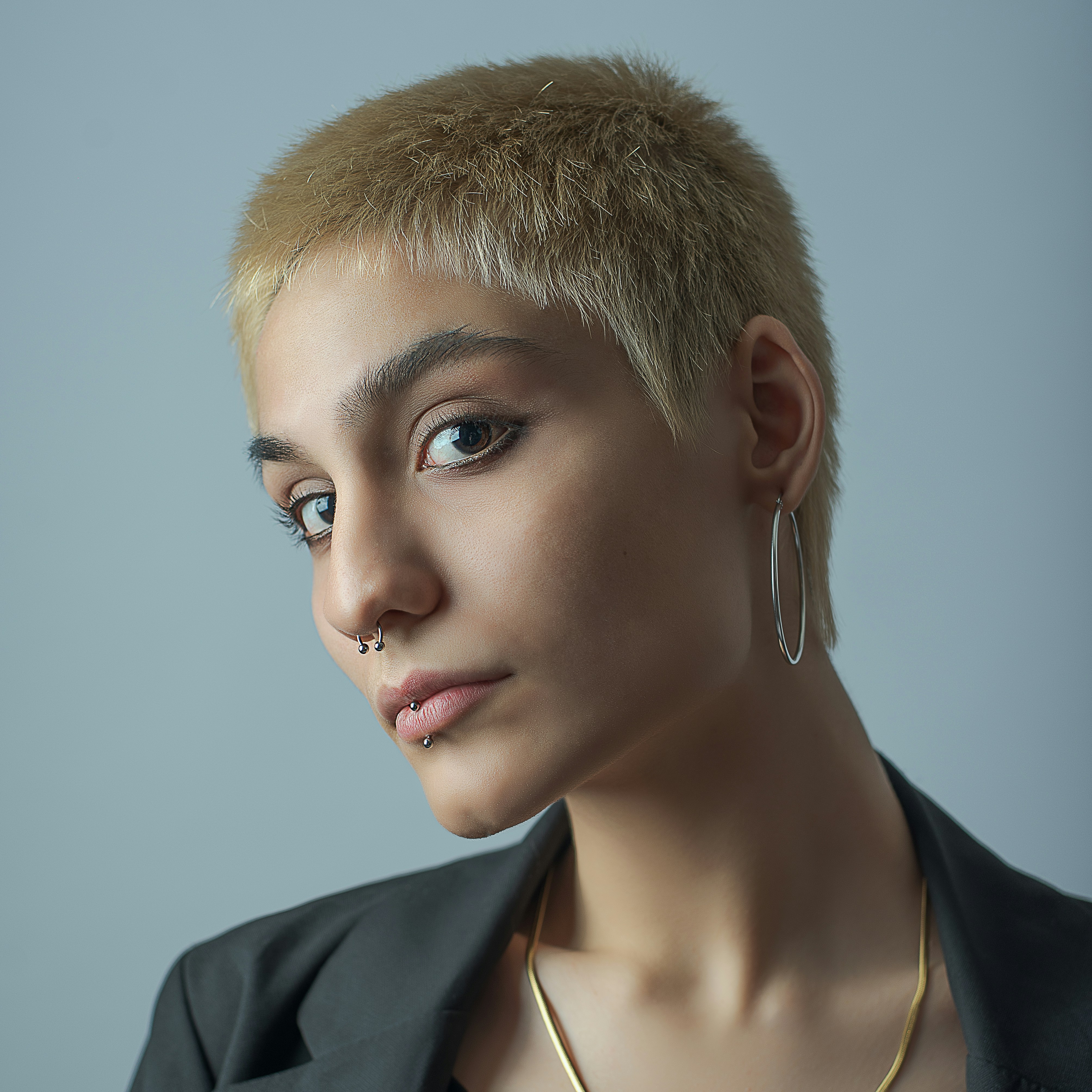 Como Colocar Piercing no Nariz: Guia Completo e Cuidados