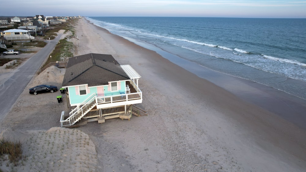 Una casa en una playa