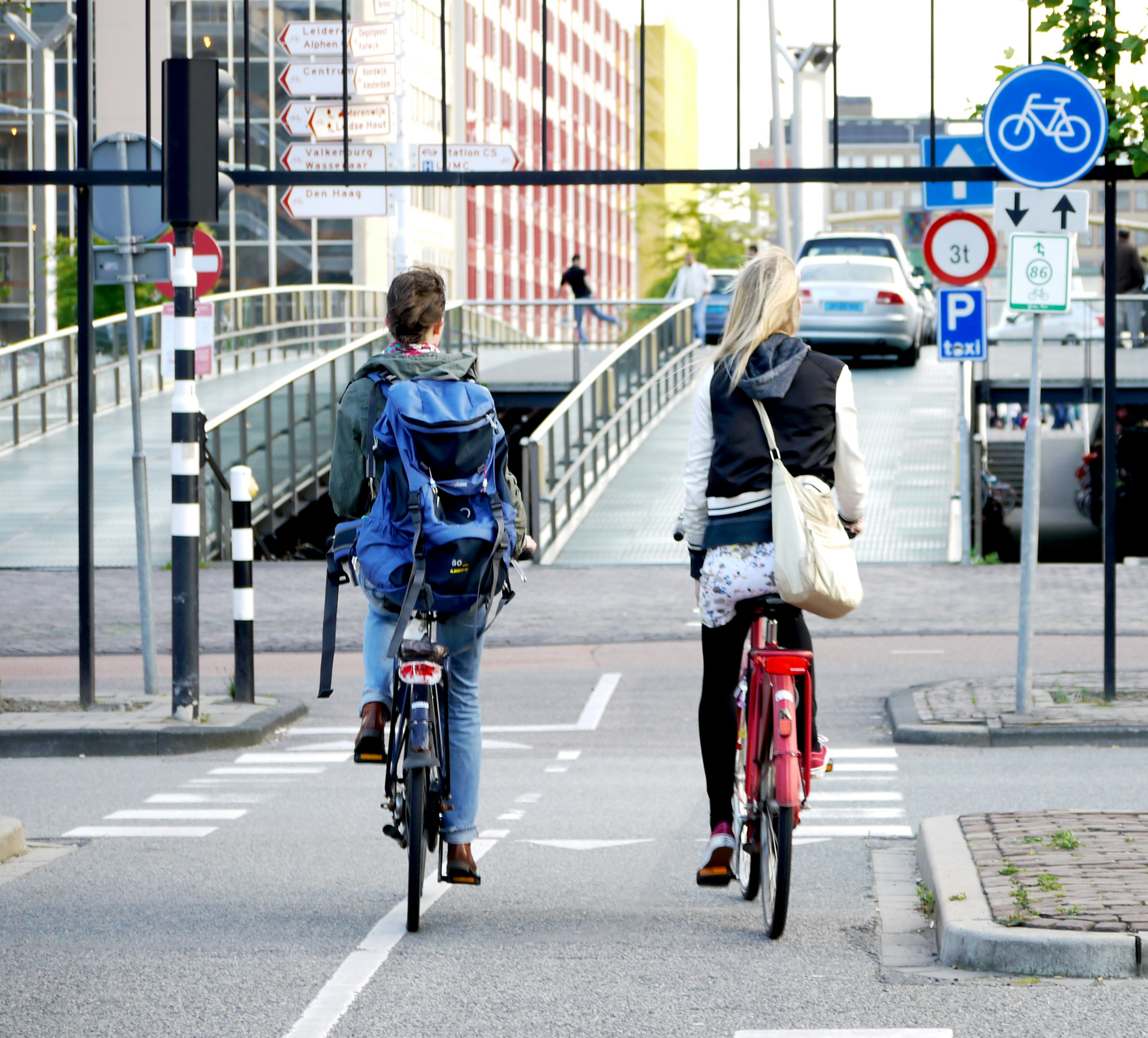 Photo by madmartigand