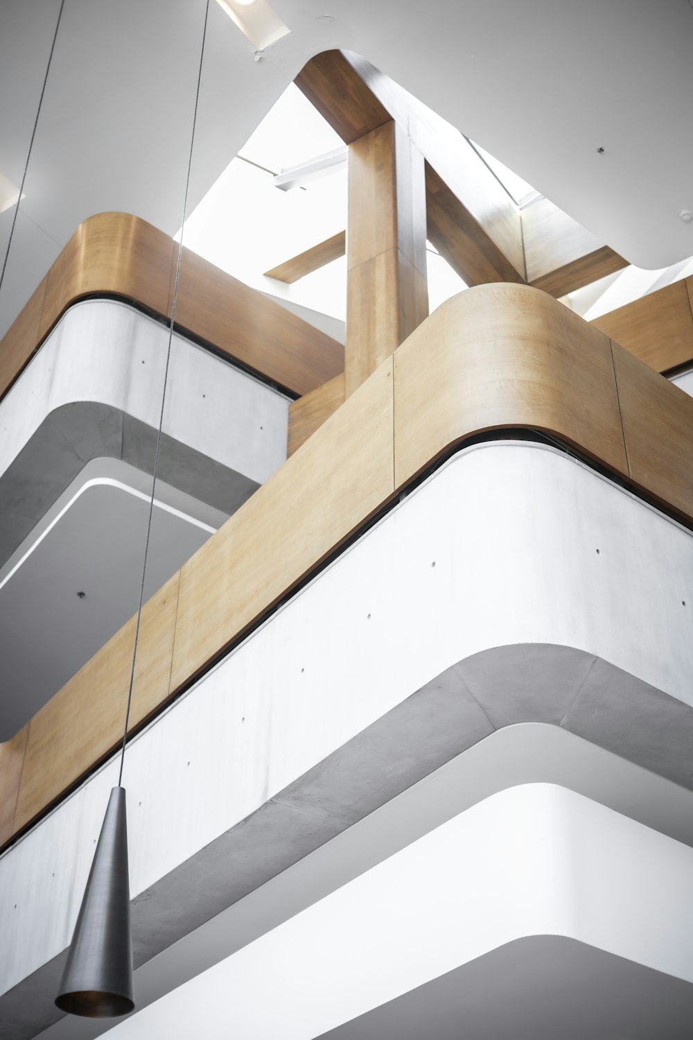 유리 난간이있는 계단 사진 – Unsplash의 무료 리처드 아이비 빌딩 이미지