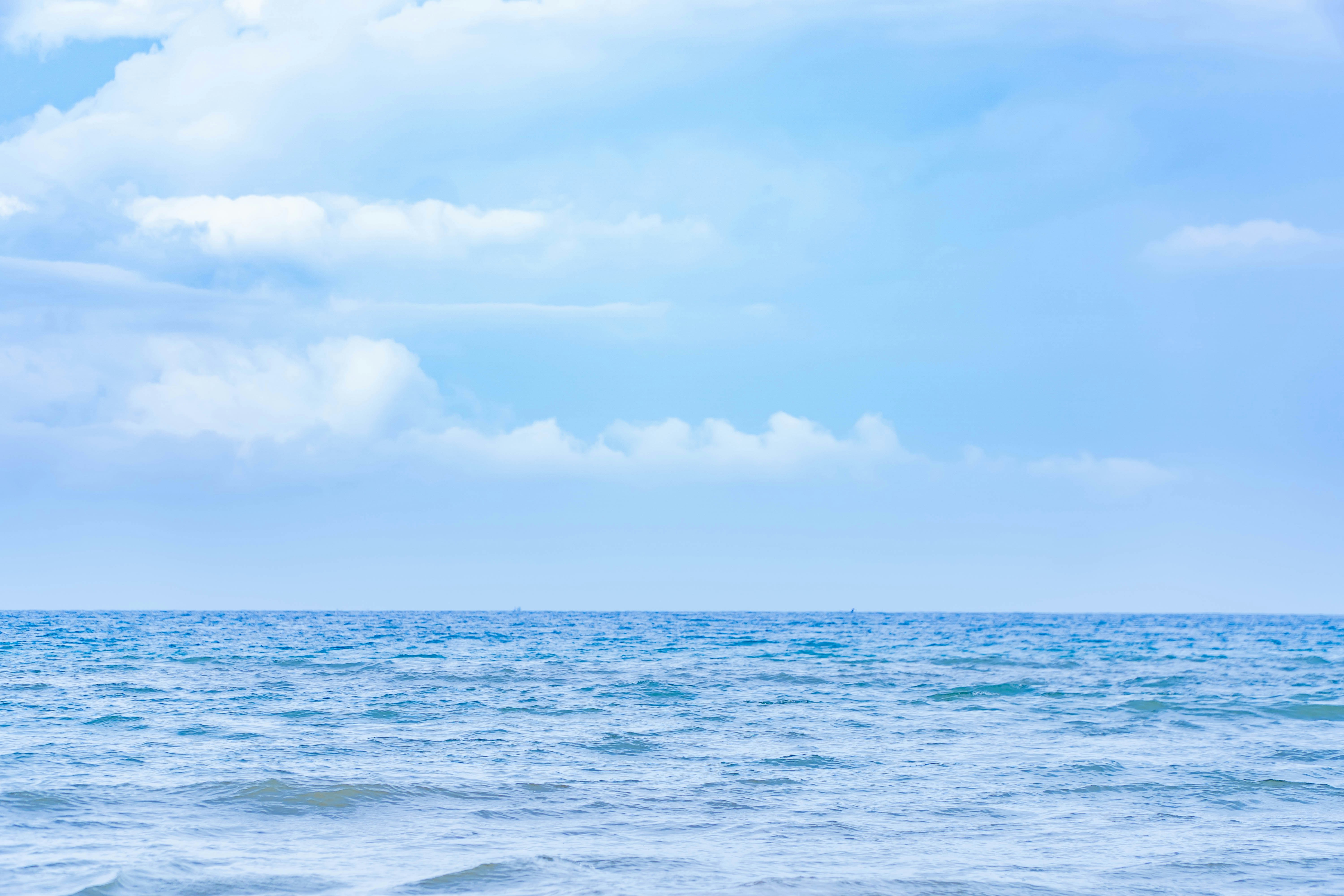 ocean wallpaper blue, wallpaper, Drone Laut: Revolusi Perang Maritim Modern 5