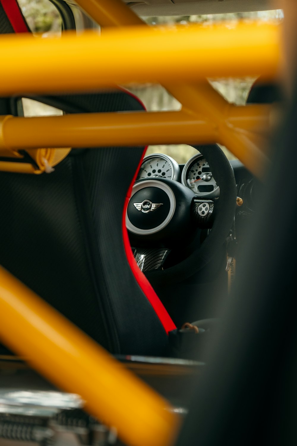 a close up of a steering wheel