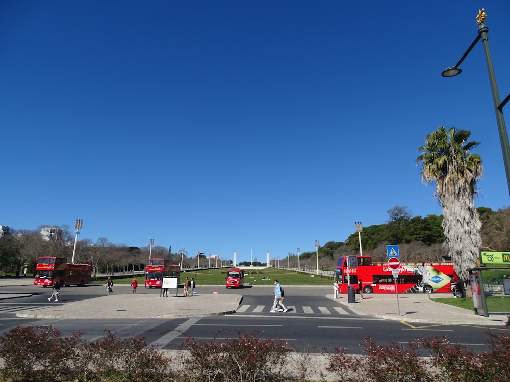 a group of vehicles are parked in a parking lot