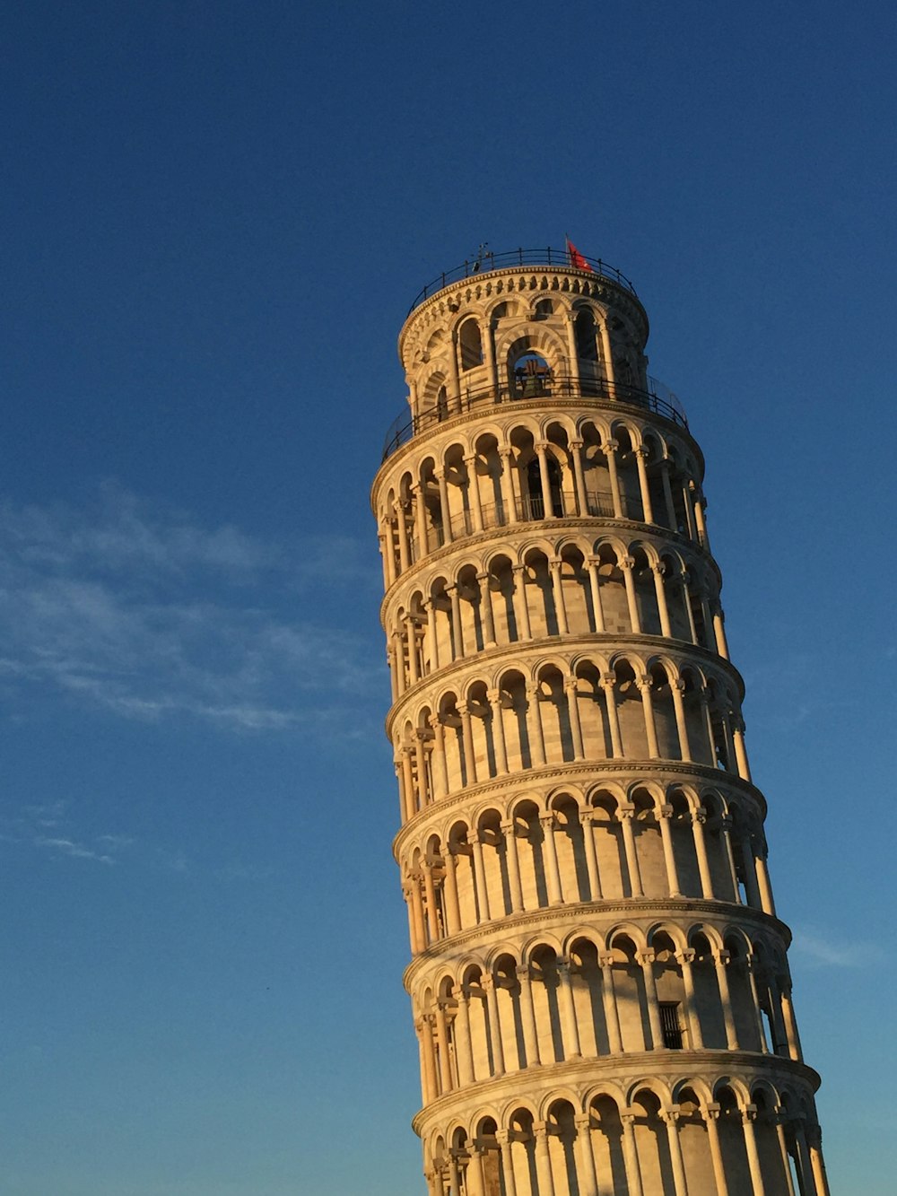 a tall building with Leaning Tower of Pisa