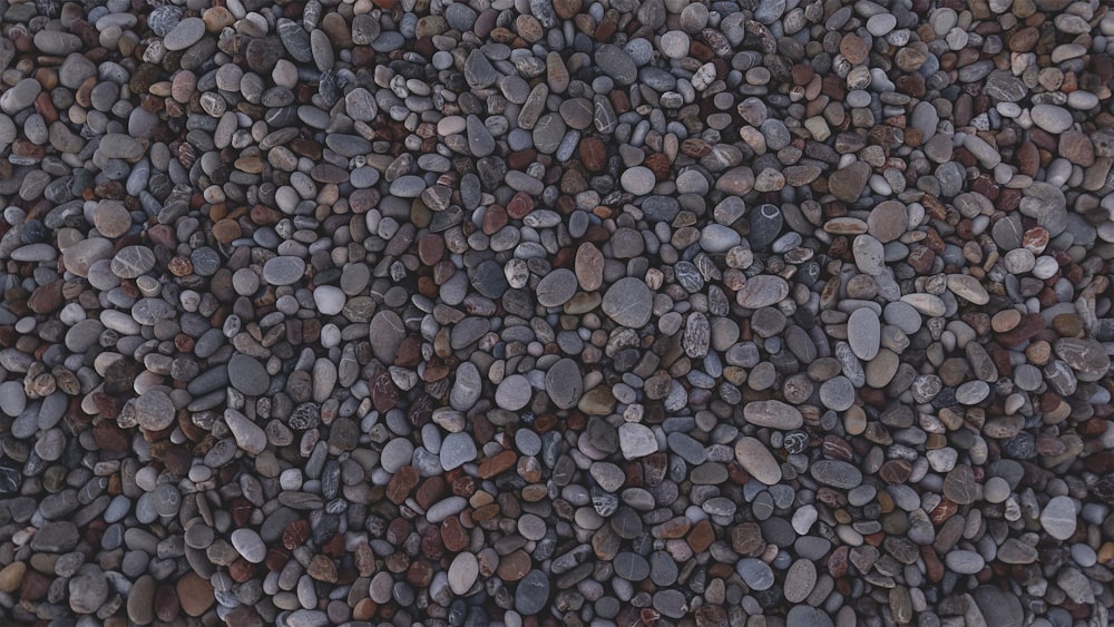 a large pile of small rocks