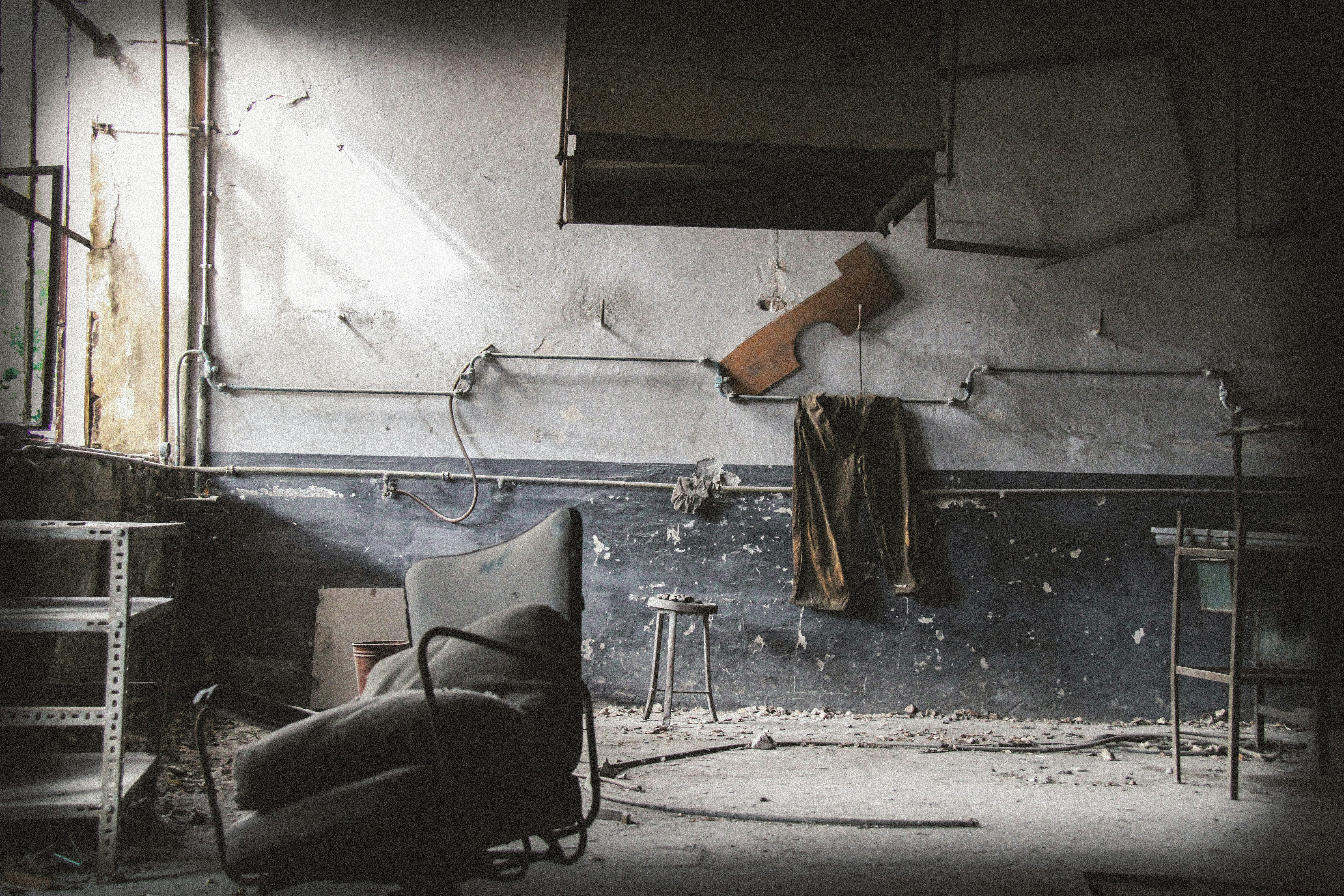 a room with a chair and a table