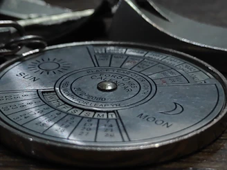 a close up of a record