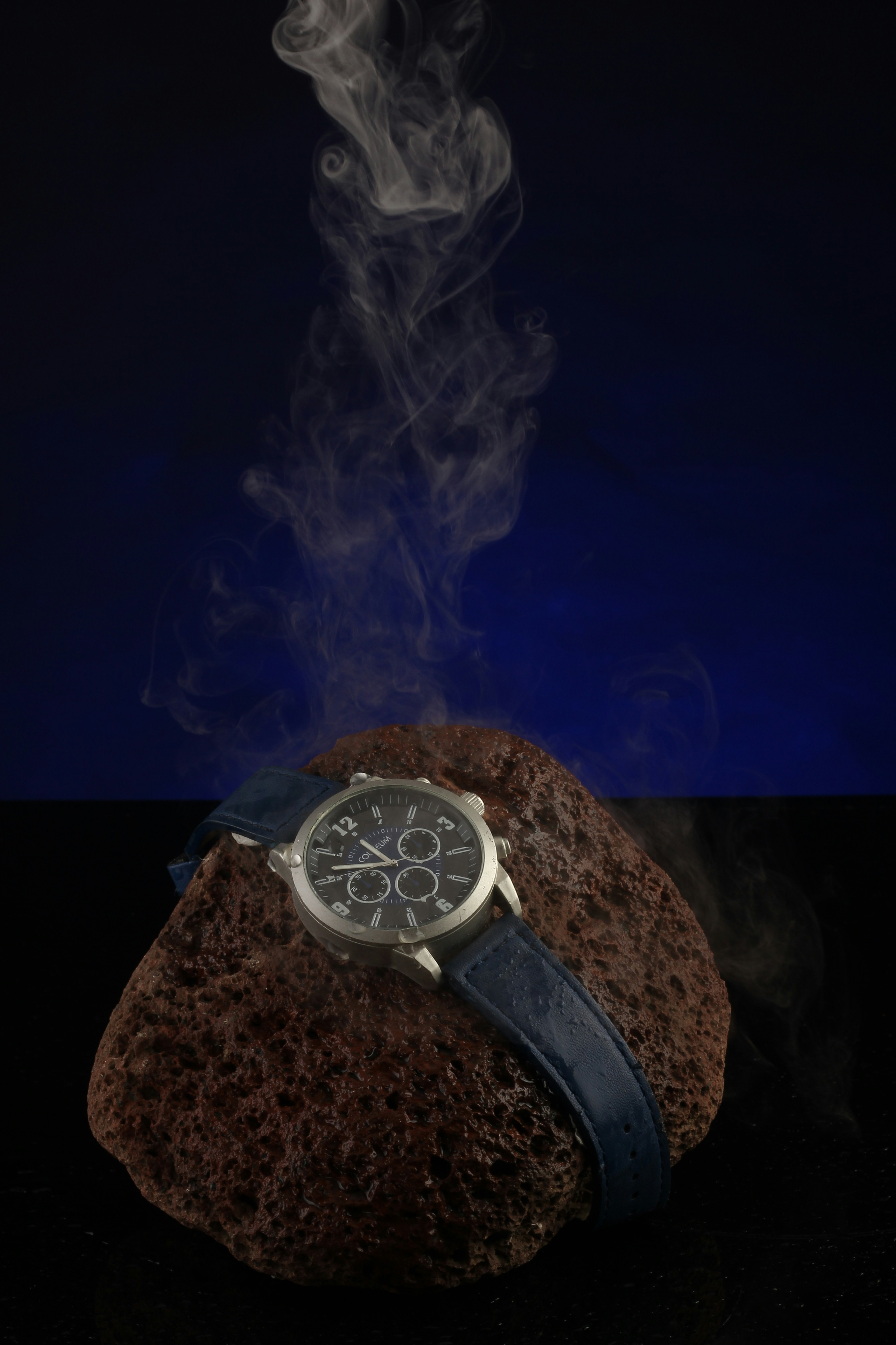 photo-1666475877208-cb0b87453c06