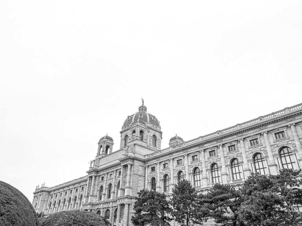 a large building with a dome on top