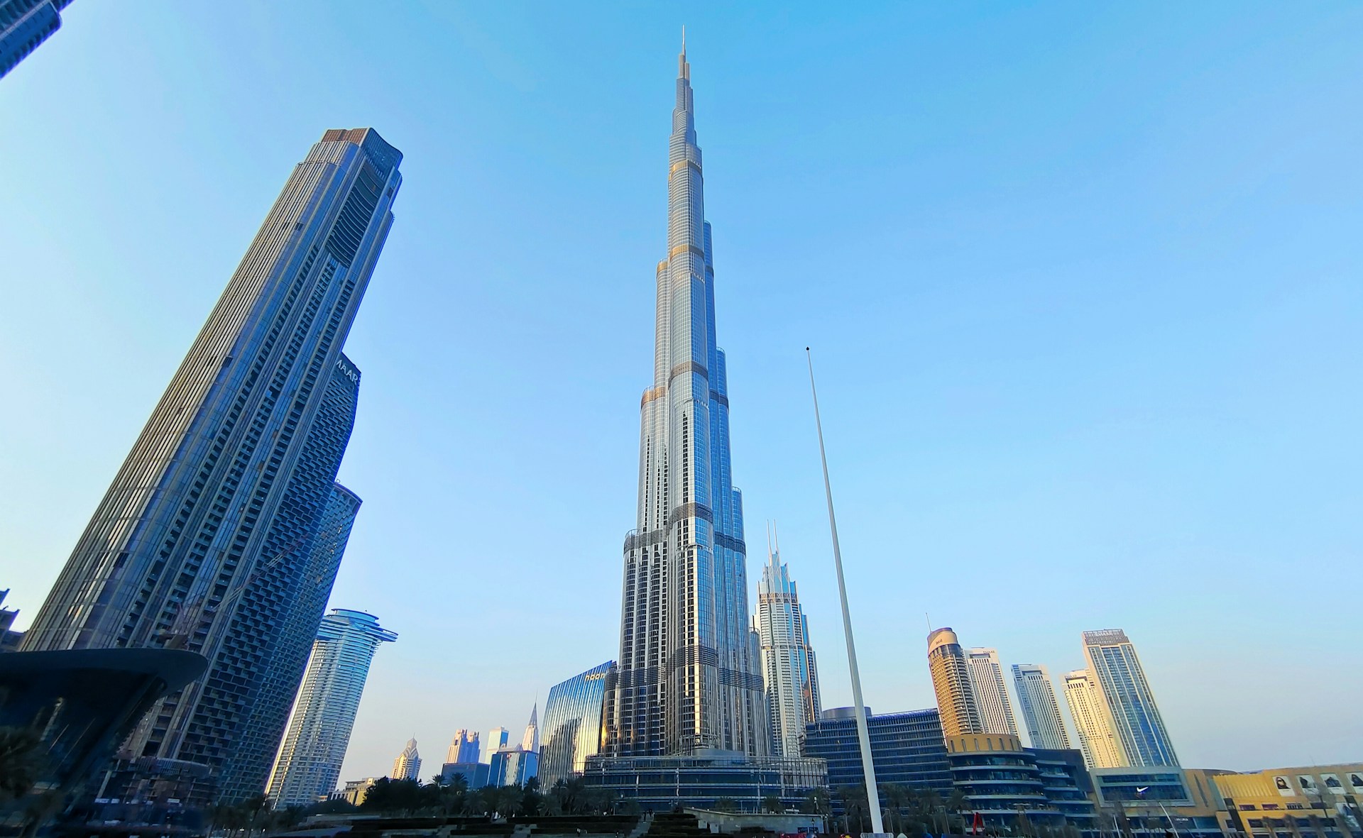 a city skyline with tall buildings
