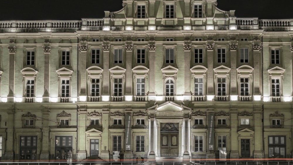 a building with many windows