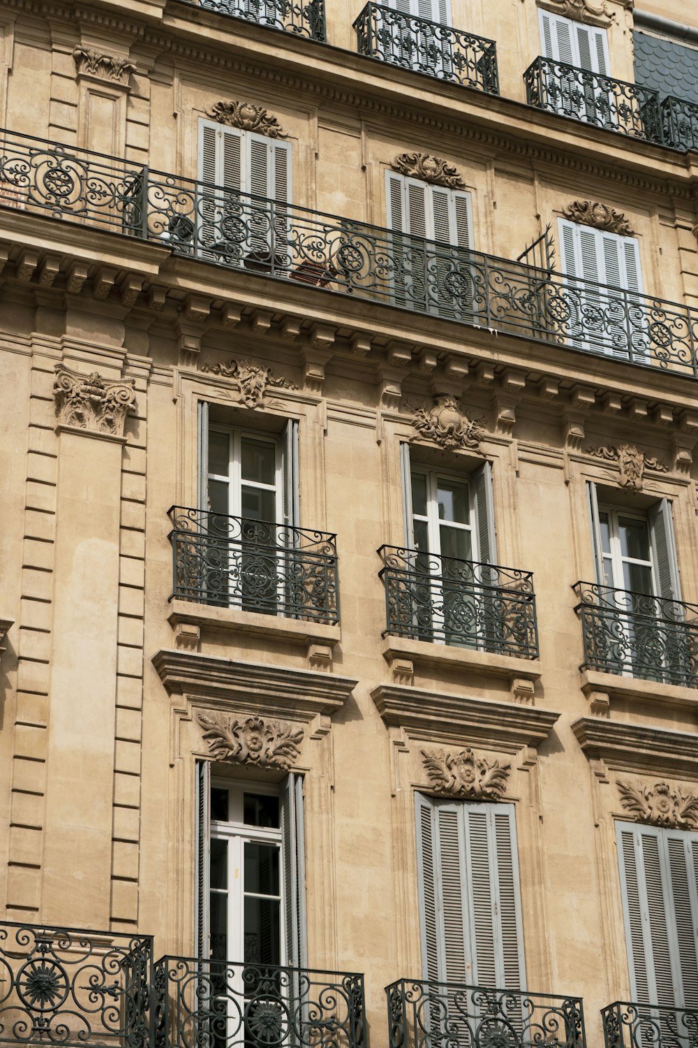 a building with many windows