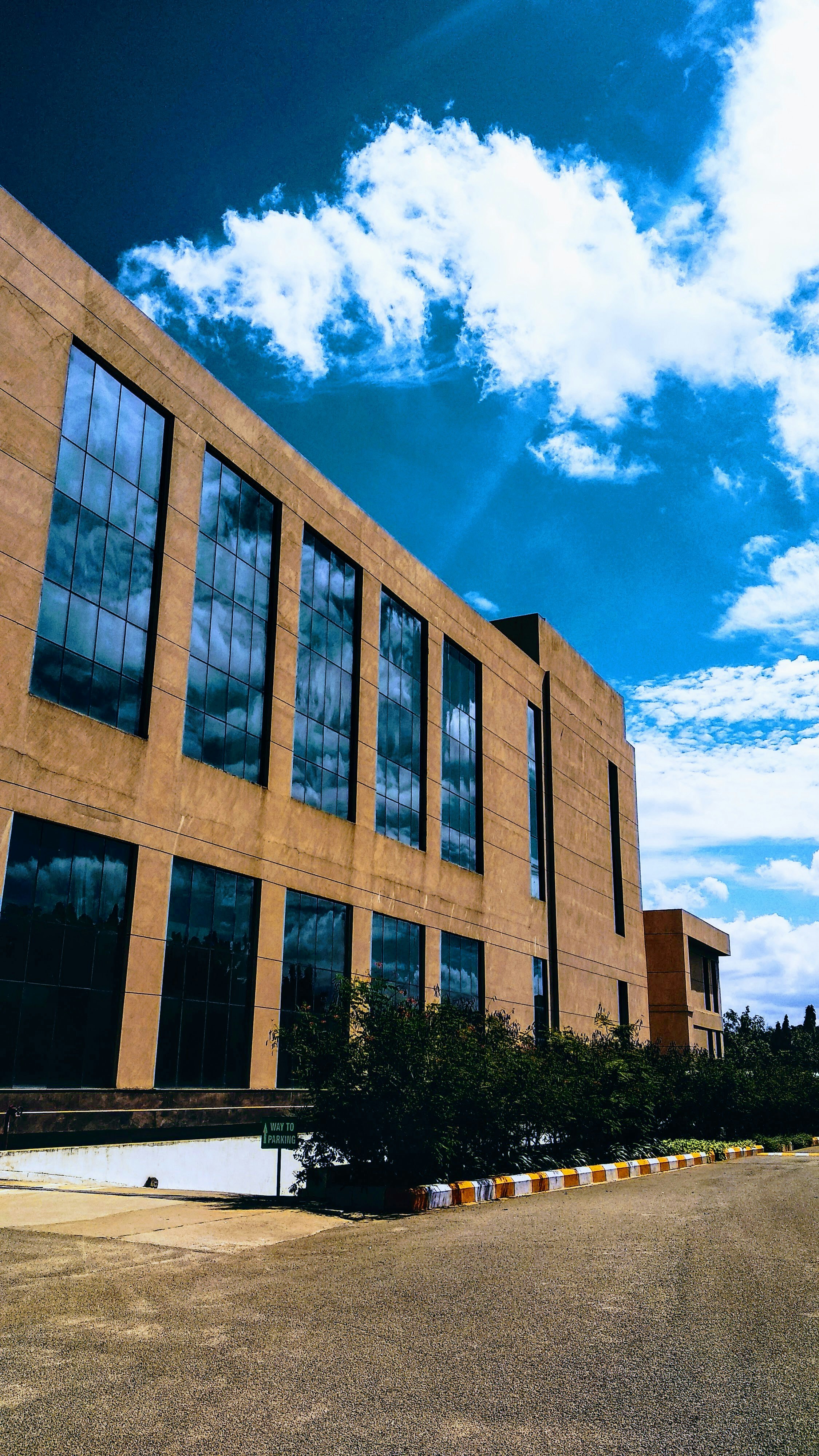 Photo by leointhemaking