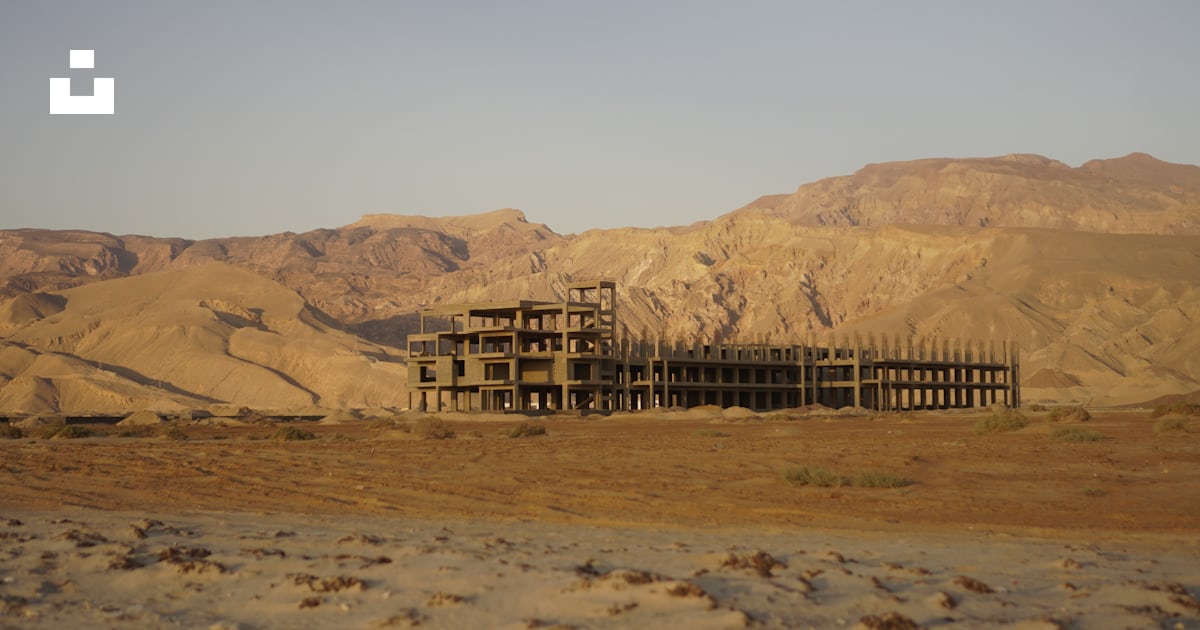 Foto zum Thema Ein Gebäude in der Wüste Kostenloses Bild zu Wasser