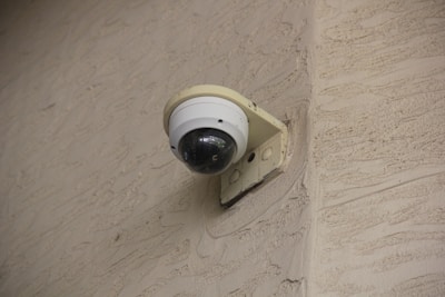 a white door knob on a wall