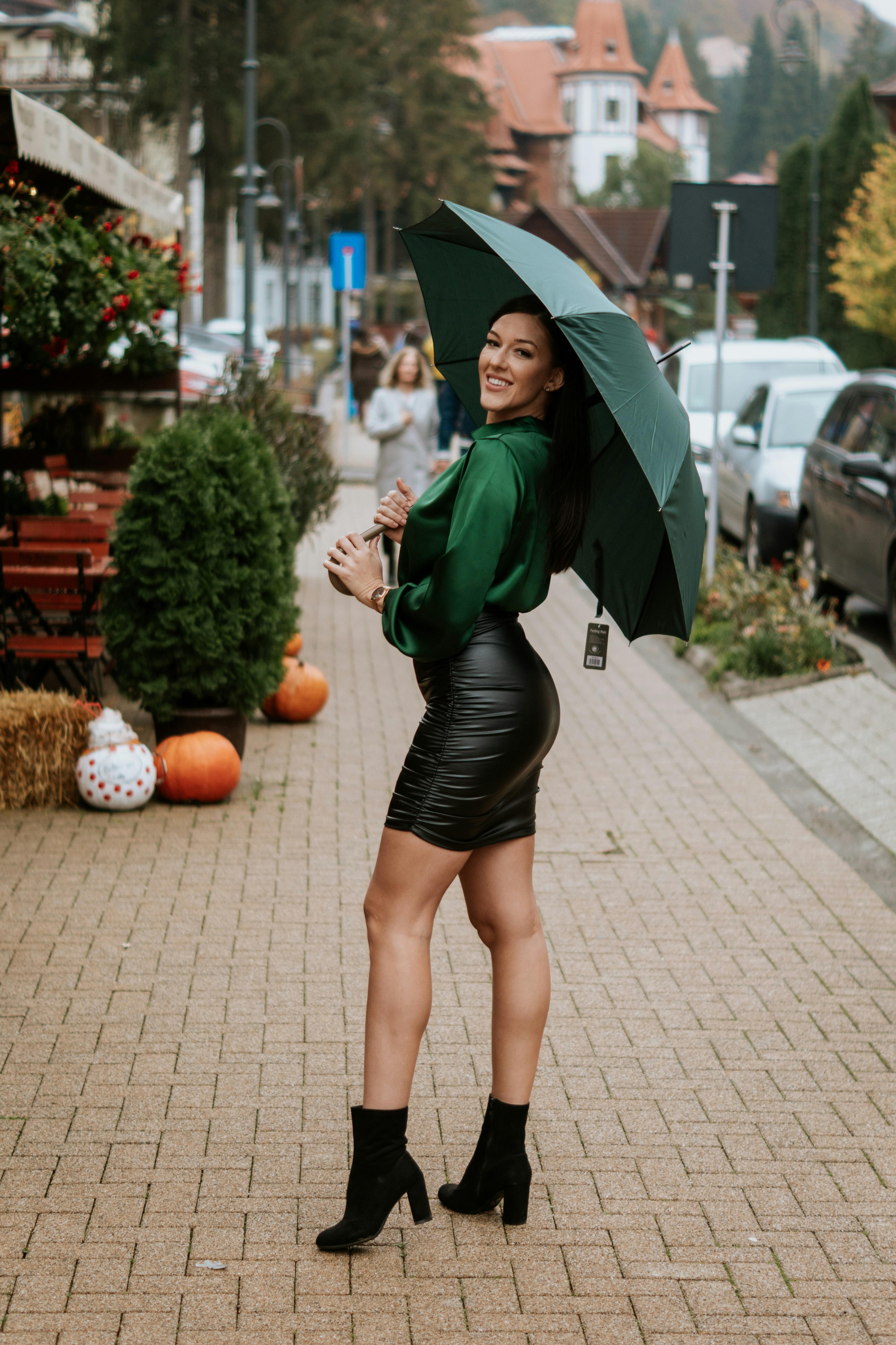 autumn fashion elegant dress, wallpaper, Affordable Wedding Guest Dresses for Fall: Budget Style Guide 3