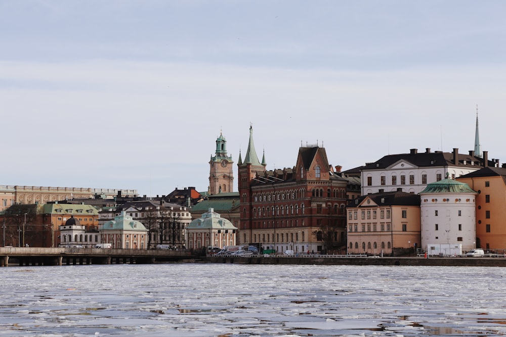 a body of water with buildings along it