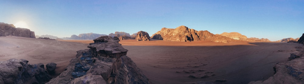 바위가있는 사막 풍경